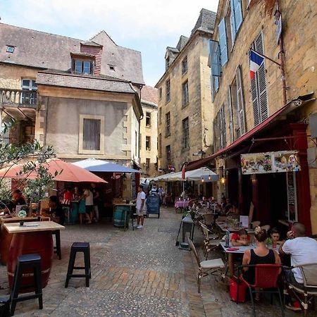 "Les Appartements De Betty A" Coeur Historique Sarlat Extérieur photo