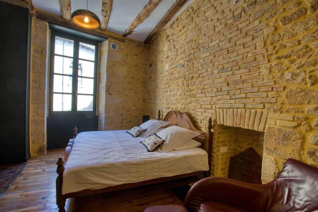 "Les Appartements De Betty A" Coeur Historique Sarlat Extérieur photo