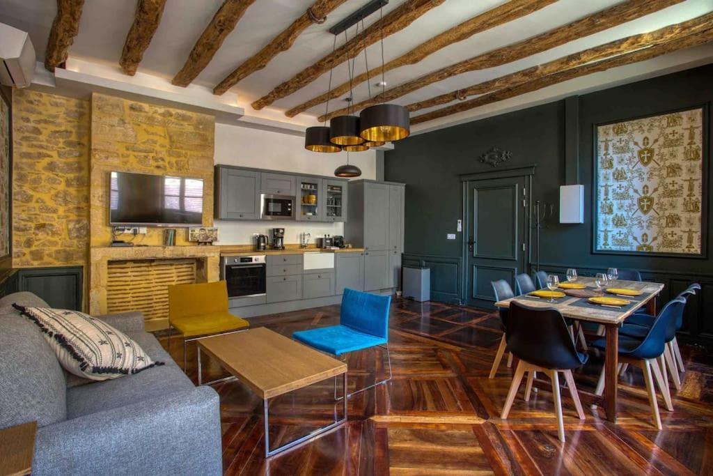"Les Appartements De Betty A" Coeur Historique Sarlat Extérieur photo